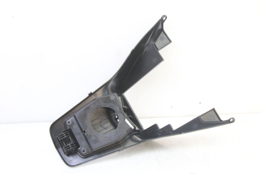photo de TAPA BAJO ASIENTO PEUGEOT SATELIS 125 (2013 - 2018)
