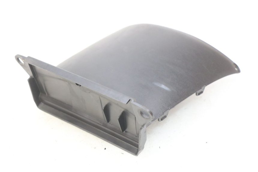 photo de TAPA BAJO EL ASIENTO SUZUKI SIXTEEN 125 (2008 - 2010)