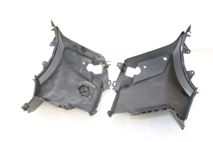 photo de TAPA BAJO ASIENTO PEUGEOT STREETZONE I 2T 50 (2018 - 2020)