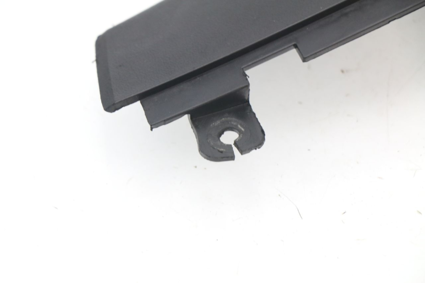 photo de TAPA BAJO ASIENTO TNT MOTOR STRIKE 50 (2008 - 2010)