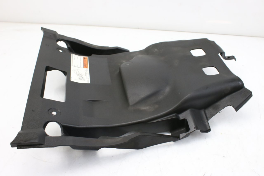 photo de TAPA BAJO EL ASIENTO SUZUKI AN BURGMAN 400 (2006 - 2010)