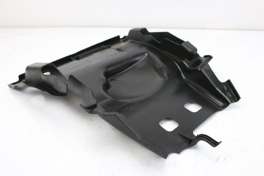 photo de TAPA BAJO EL ASIENTO SUZUKI AN BURGMAN 400 (2006 - 2010)