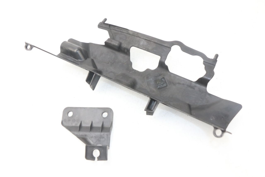 photo de TAPA BAJO ASIENTO SUZUKI GSX-R GSXR 750 (2011 - 2016)