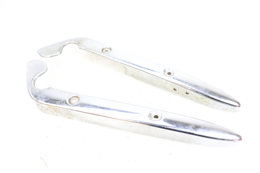 photo de TAPA BAJO ASIENTO SUZUKI GZ MARAUDER 125 (1998 - 2004)