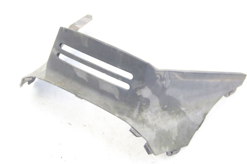 photo de TAPA DEBAJO DEL ASIENTO SUZUKI UH BURGMAN 125 (2002 - 2006)