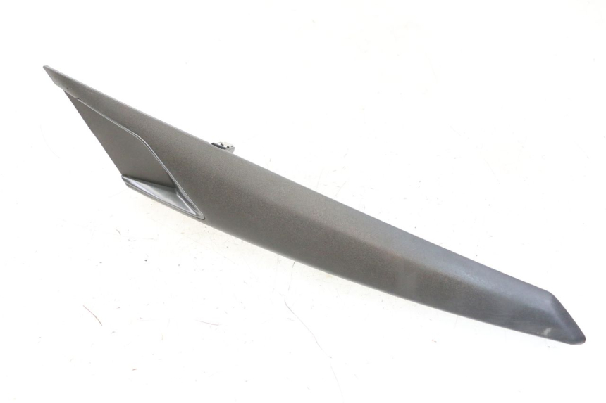photo de TAPA DEBAJO DEL ASIENTO APRILIA SXR 50 (2021 - 2023)