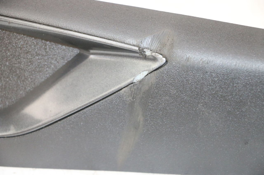 photo de TAPA DEBAJO DEL ASIENTO APRILIA SXR 50 (2021 - 2023)