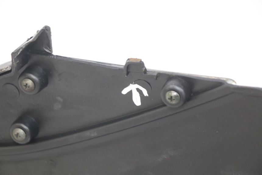 photo de TAPA DEBAJO DEL ASIENTO TNT MOTOR GRIDO 2T 50 (2010 - 2019)