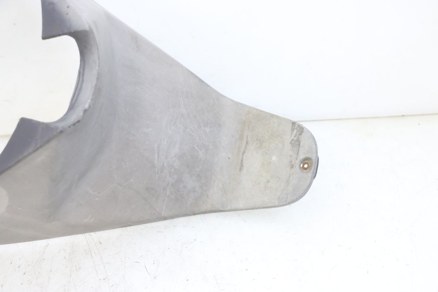 photo de TAPA BAJO ASIENTO PEUGEOT VIVACITY 100 (1999 - 2008) - Primer plano técnico