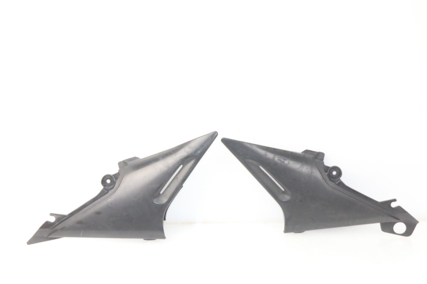 photo de TAPA BAJO ASIENTO YAMAHA XJ600 XJ DIVERSION 600 (1992 - 1997)