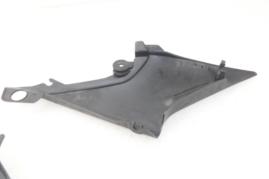 photo de TAPA BAJO ASIENTO YAMAHA XJ600 XJ DIVERSION 600 (1992 - 1997)