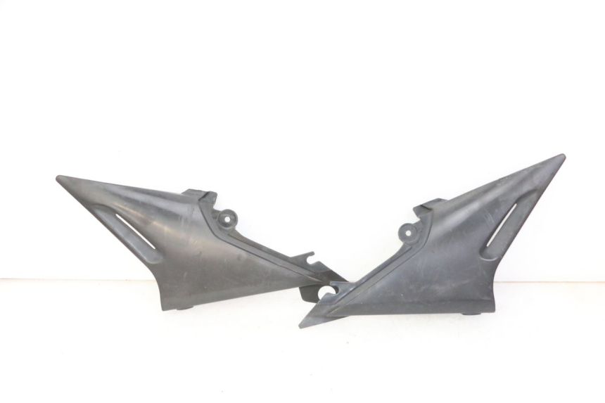 photo de TAPA BAJO ASIENTO YAMAHA XJN DIVERSION 600 (2000 - 2003)
