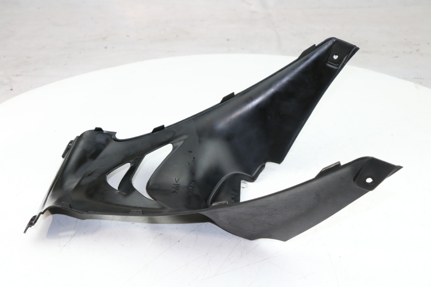 photo de TAPA DEBAJO DEL ASIENTO YAMAHA CYGNUS X 125 (2004 - 2007)