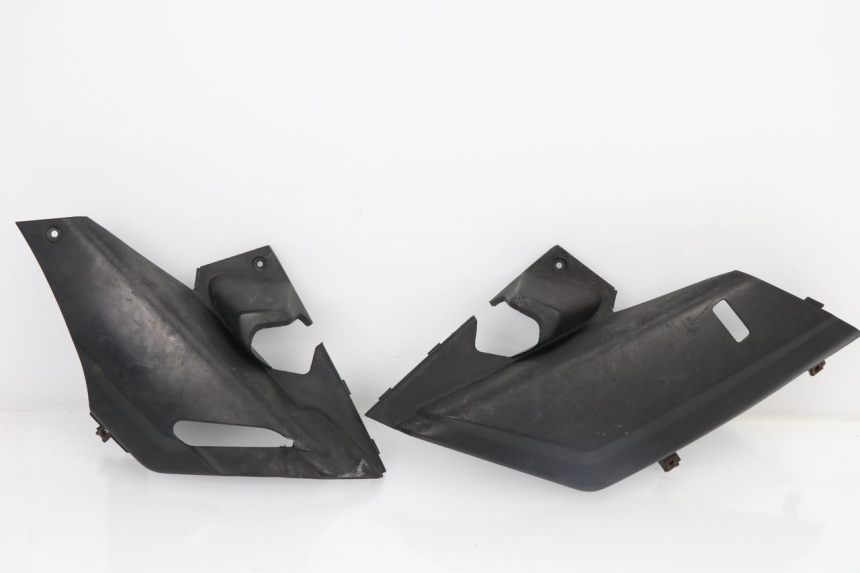 photo de TAPA DEBAJO DEL ASIENTO YAMAHA XMAX X-MAX 125 (2006 - 2009)