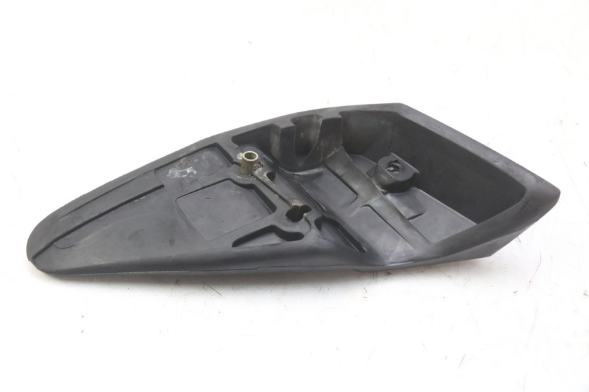 photo de SOPORTE DE PIE TRASERO DERECHO HONDA FES PANTHEON 2T 125 (1998 - 2002)