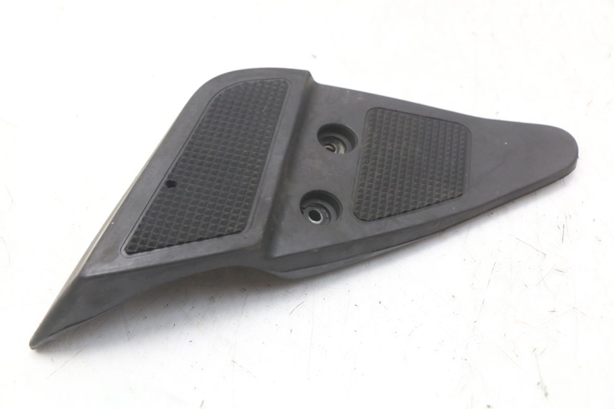photo de SOPORTE DE PIE TRASERO DERECHO HONDA FES PANTHEON 2T 125 (1998 - 2002)