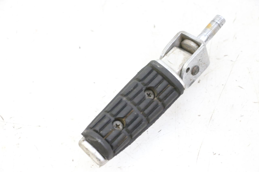 photo de REPOSAPIES TRASERA DERECHA YAMAHA FJ 36Y 1100 (1984 - 1985)