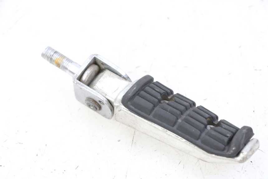 photo de REPOSAPIES TRASERA DERECHA YAMAHA FJ 36Y 1100 (1984 - 1985)