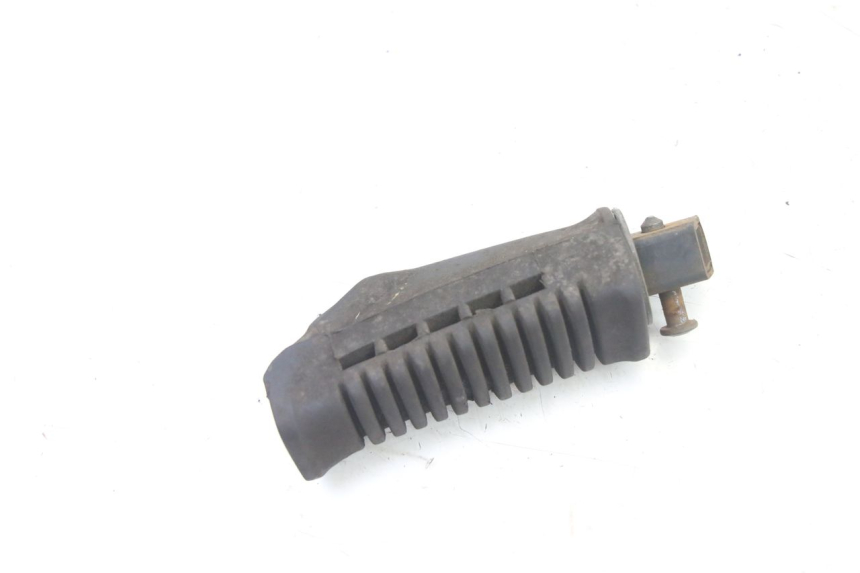 photo de REPOSAPIES TRASERA DERECHA SUZUKI GS GSE 500 (2001 - 2003)
