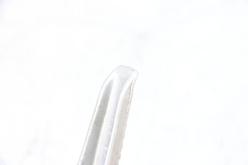 photo de REPOSAPIES TRASERA DERECHA SUZUKI GSXR GSX-R 1000 (2003 - 2004) - Detalle de la pieza