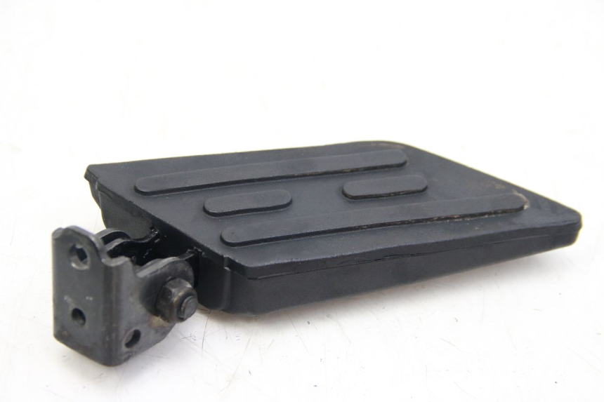 photo de REPOSAPIES TRASERA DERECHA PEUGEOT KISBEE 2T 50 (2018 - 2022)