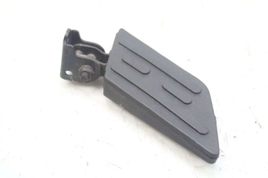 photo de SOPORTE DE PIE TRASERO DERECHO PEUGEOT KISBEE 4T 50 (2010 - 2017)