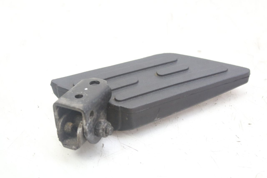 photo de SOPORTE DE PIE TRASERO DERECHO PEUGEOT KISBEE 4T 50 (2010 - 2017)