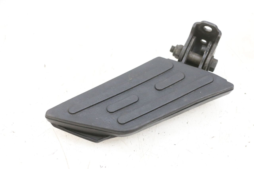 photo de SOPORTE DE PIE TRASERO DERECHO PEUGEOT KISBEE 4T 50 (2010 - 2017)