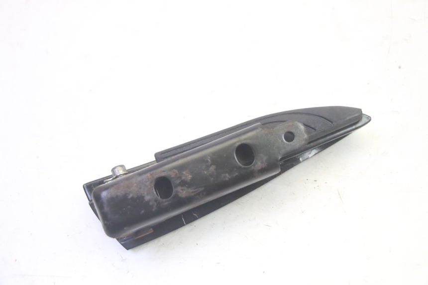 photo de REPOSAPIES TRASERA DERECHA PIAGGIO MP3 HPE 350 (2018 - 2020) - Primer plano técnico