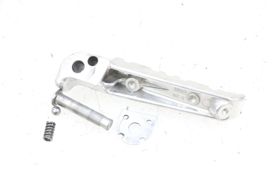 photo de REPOSAPIES TRASERA DERECHA YAMAHA MT-07 MT07 ABS 700 (2018 - 2020) - Zoom estado de uso