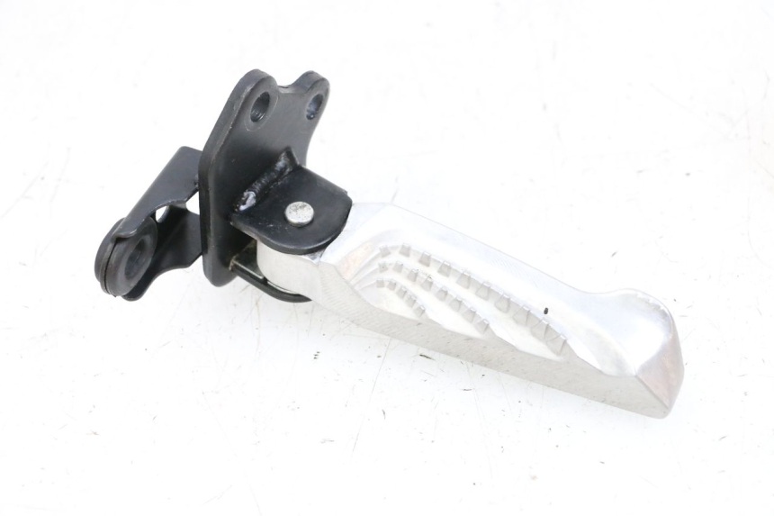 photo de REPOSAPIES TRASERA DERECHA YAMAHA NEO'S CORE 1 (2022 - 2026) - Vista principal