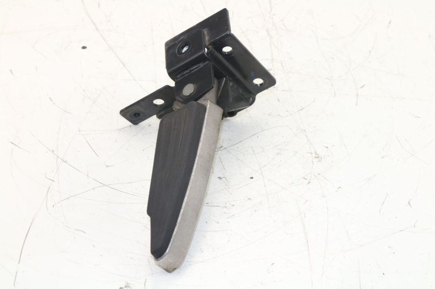 photo de REPOSAPIES TRASERA DERECHA PEUGEOT SATELIS 125 (2013 - 2018)