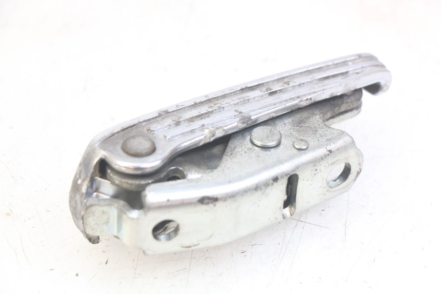photo de SOPORTE DE PIE TRASERO DERECHO PIAGGIO VESPA GRANTURISMO 125 (2003 - 2007)