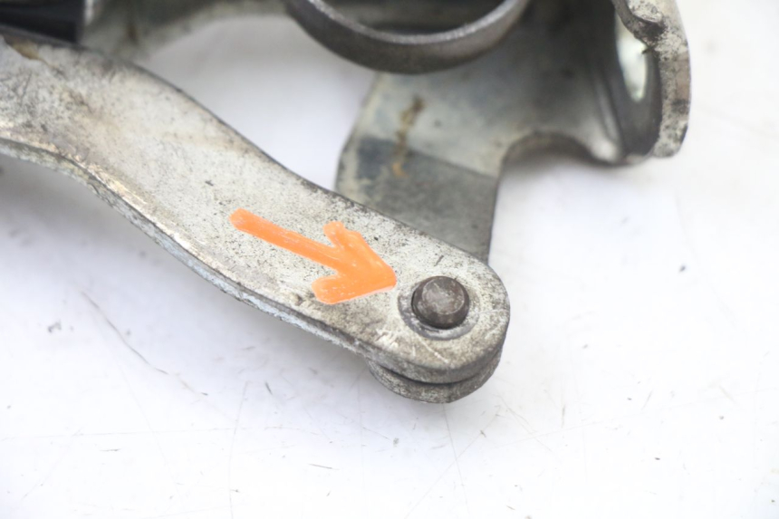 photo de SOPORTE DE PIE TRASERO DERECHO PIAGGIO VESPA GRANTURISMO 125 (2003 - 2007)