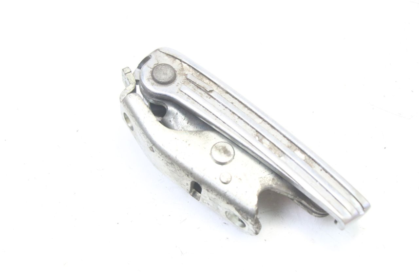photo de SOPORTE DE PIE TRASERO DERECHO PIAGGIO VESPA GRANTURISMO 125 (2003 - 2007)