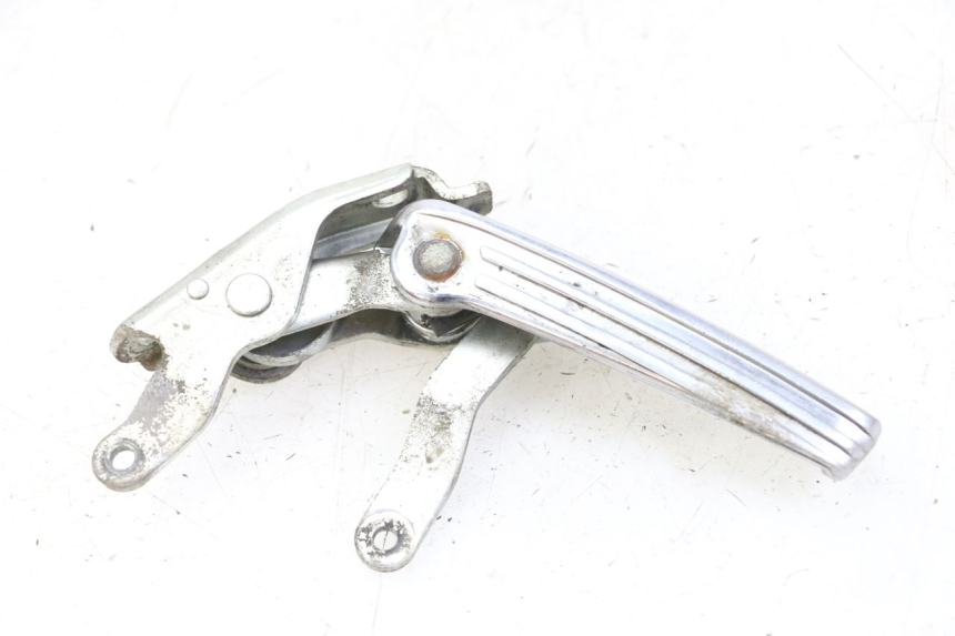 photo de REPOSAPIES TRASERA DERECHA PIAGGIO VESPA GRANTURISMO 200 (2004 - 2005)