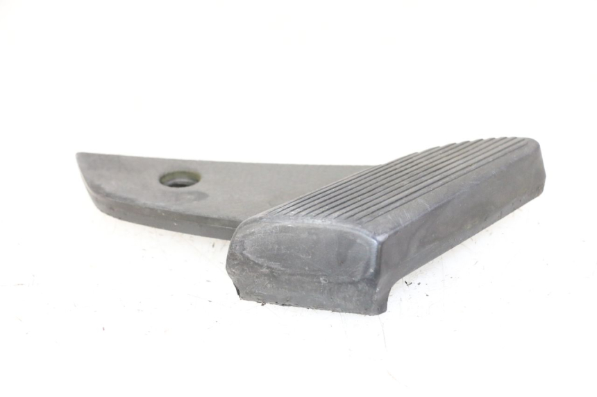photo de REPOSAPIES TRASERA DERECHA PIAGGIO VESPA LX 150 (2005 - 2013)