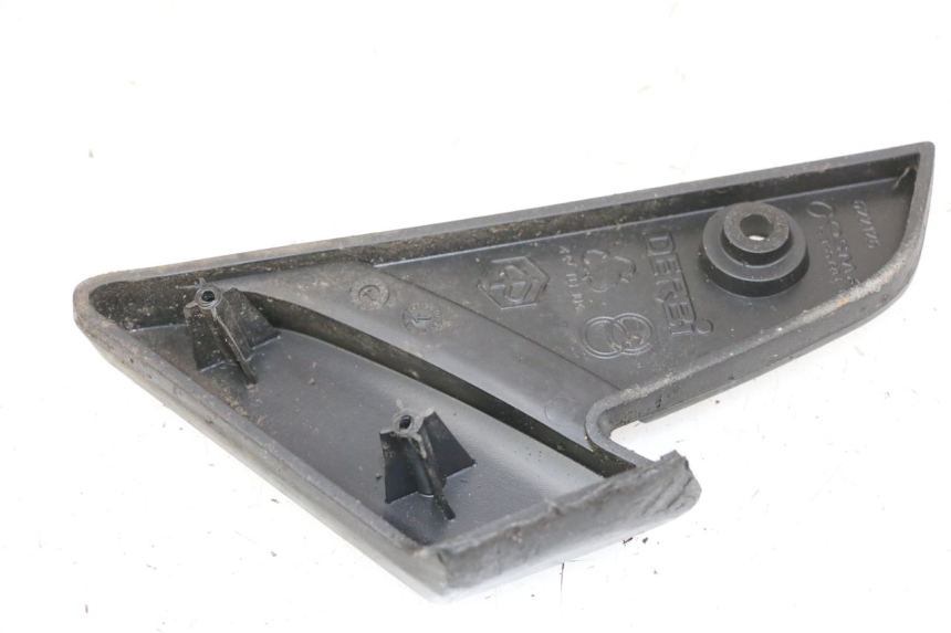 photo de REPOSAPIES TRASERA DERECHA PIAGGIO VESPA LX 150 (2005 - 2013)
