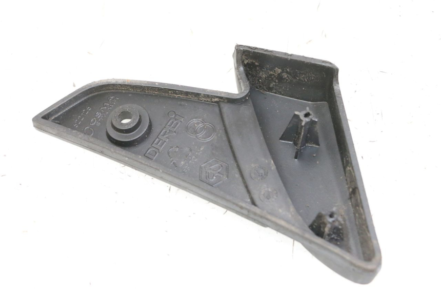 photo de REPOSAPIES TRASERA DERECHA PIAGGIO VESPA LX 150 (2005 - 2013)