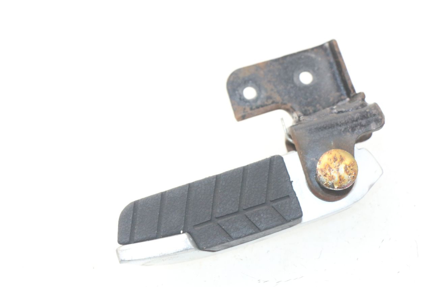 photo de REPOSAPIES TRASERA DERECHA DAELIM S3 125 (2010 - 2017)