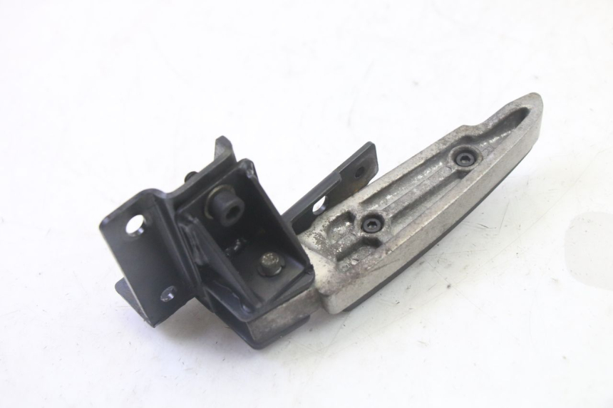 photo de REPOSAPIES TRASERA DERECHA PEUGEOT SATELIS 125 (2013 - 2018)