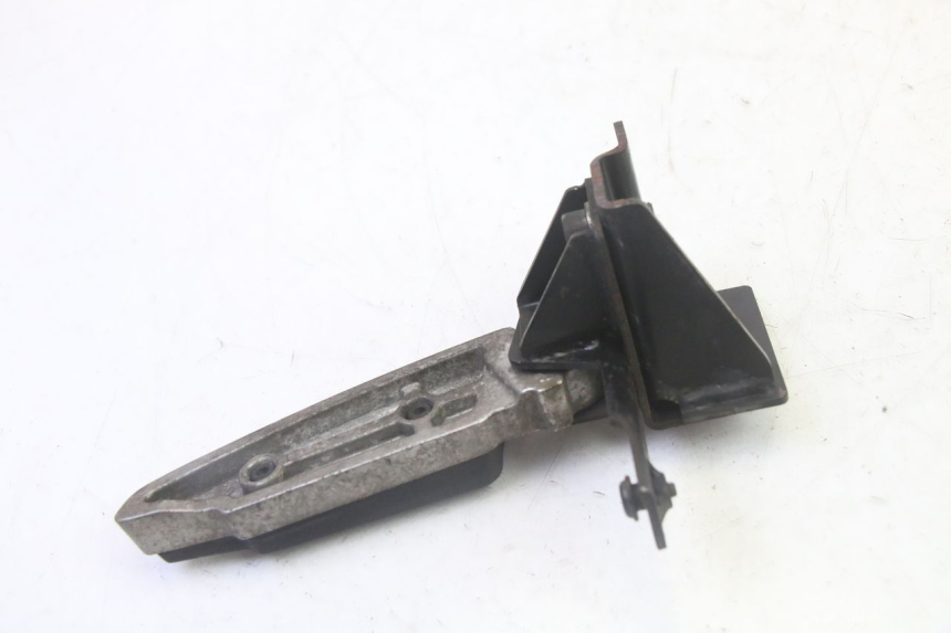 photo de REPOSAPIES TRASERA DERECHA PEUGEOT SATELIS 125 (2010 - 2012)