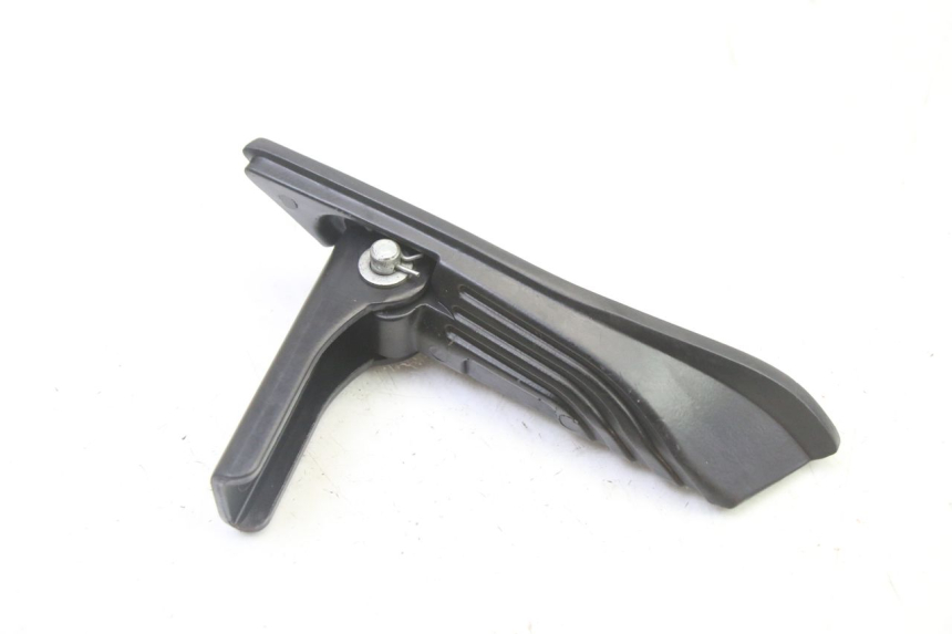photo de REPOSAPIES TRASERA DERECHA APRILIA SXR 50 (2021 - 2023)