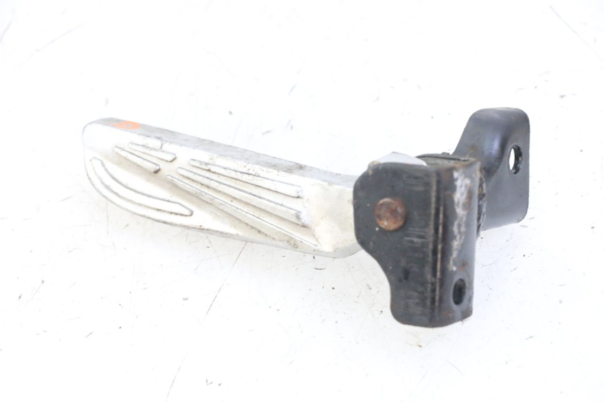 photo de REPOSAPIES TRASERA DERECHA PEUGEOT TWEET PRO CARGO 50 (2018 - 2020) - Estado de la superficie y material