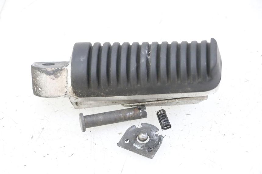 photo de REPOSAPIES TRASERA DERECHA YAMAHA XJ6 ABS 600 (2008 - 2016)