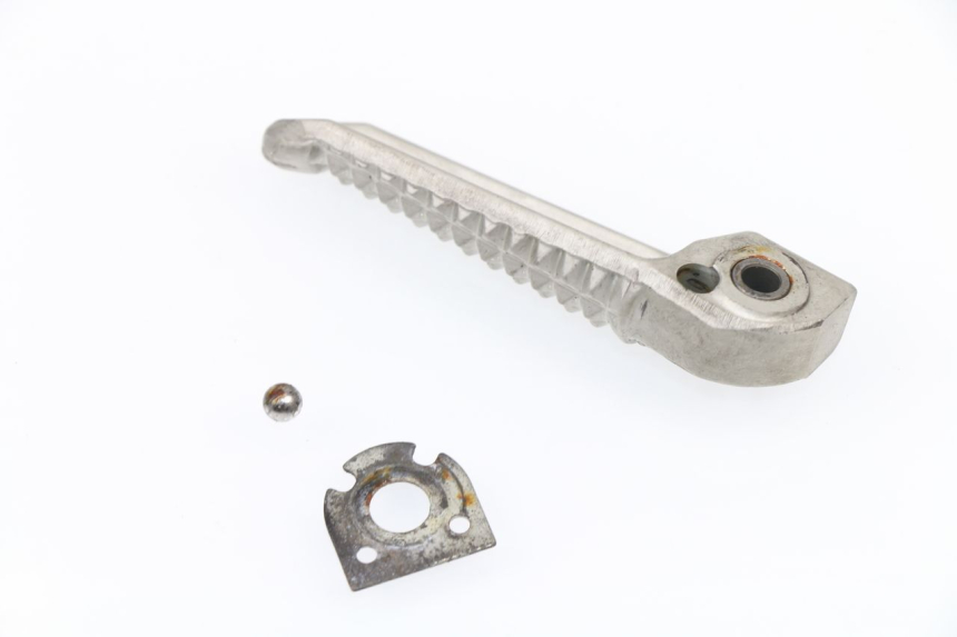 photo de REPOSAPIES TRASERA DERECHA YAMAHA YZF R1 1000 (2002 - 2003)
