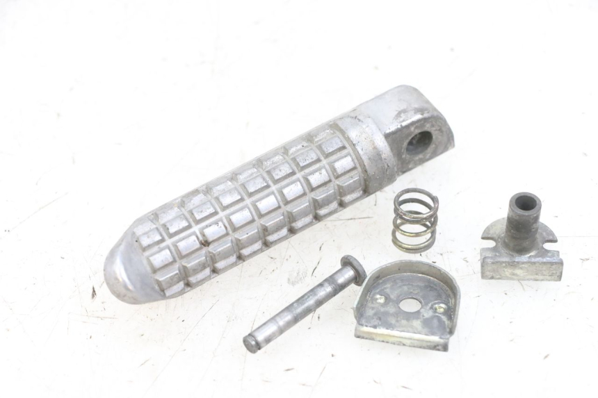 photo de REPOSAPIES TRASERA DERECHA KAWASAKI ZR 7 750 (1999 - 2001) - Vista principal