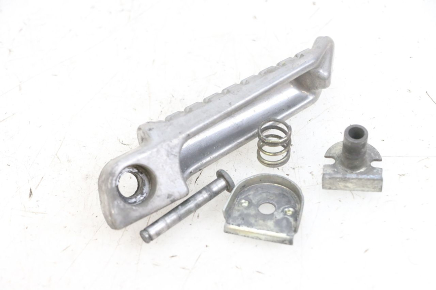 photo de REPOSAPIES TRASERA DERECHA KAWASAKI ZR 7 750 (1999 - 2001) - Zoom estado de uso