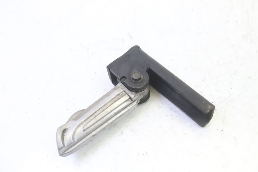 photo de REPOSAPIES TRASERA IZQUIERDA QUADRO 4 4D 350 (2015 - 2018)