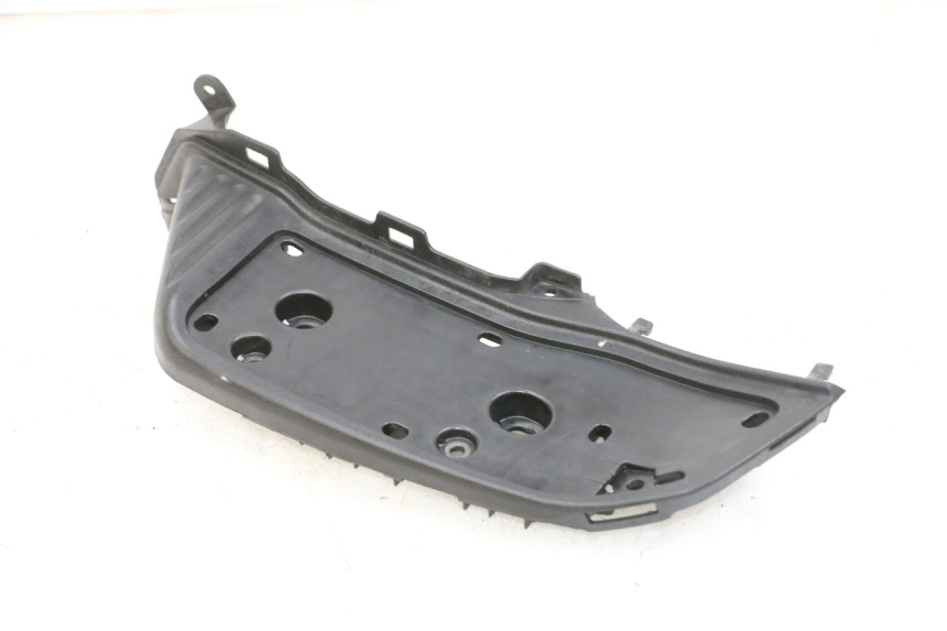 photo de REPOSAPIES TRASERA IZQUIERDA SUZUKI BURGMAN 650 (2013 - 2020)